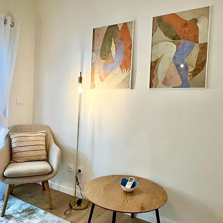Charming And Peaceful Apartment, Center