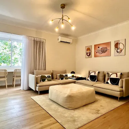 Charming And Peaceful Apartment, Center كاسكايس