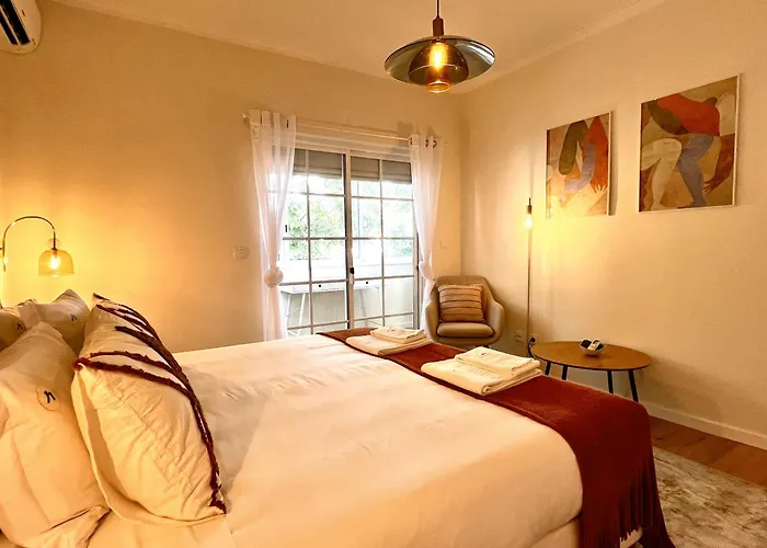 Апартаменты Flh Cascais Charming And Peaceful Apartment Кашкайш